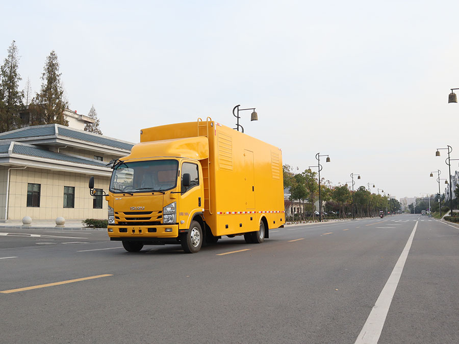 五十鈴700P電源車(chē)