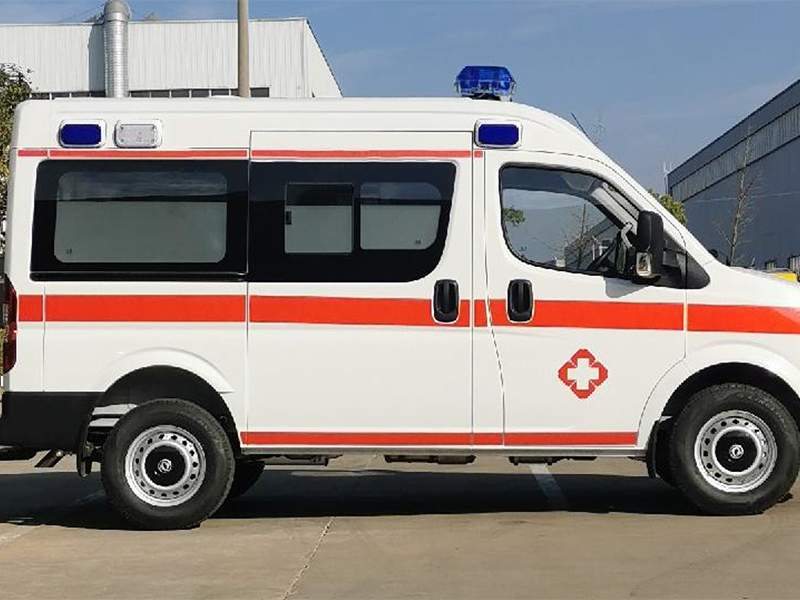 東風(fēng)御風(fēng)-短軸救護(hù)車
