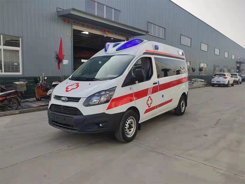 福特V362柴油版監(jiān)護(hù)型救護(hù)車(chē)