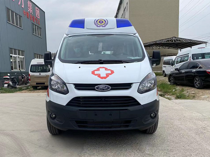 福特V362柴油吸塑一體內(nèi)飾救護車