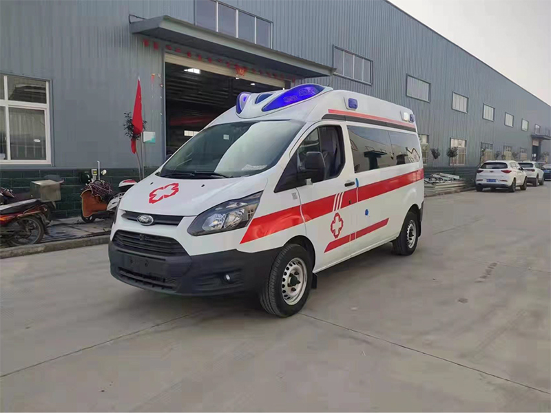 福特V362柴油轉(zhuǎn)運(yùn)型救護(hù)車(chē)