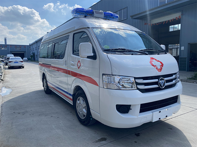 福田G7長(zhǎng)軸轉(zhuǎn)運(yùn)型救護(hù)車