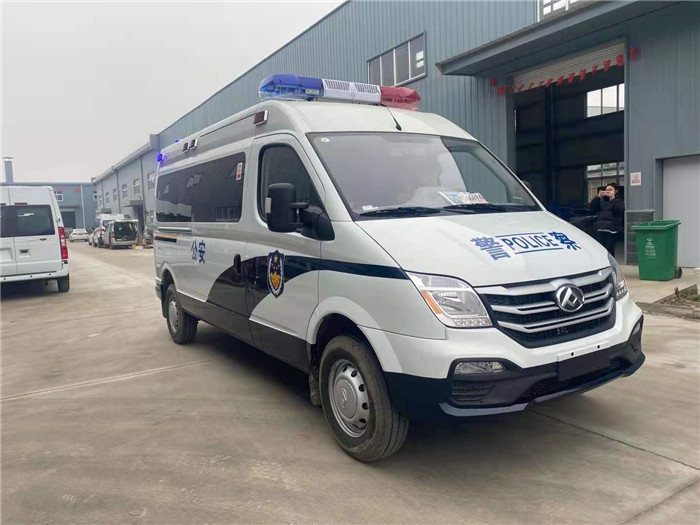 上汽大通長軸中頂12座囚車