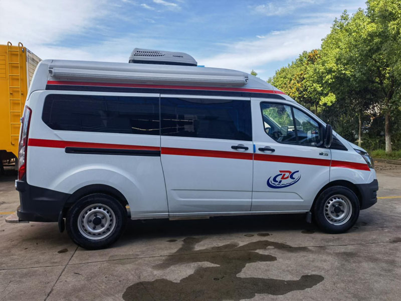 福特V362取樣檢測車(柴油)