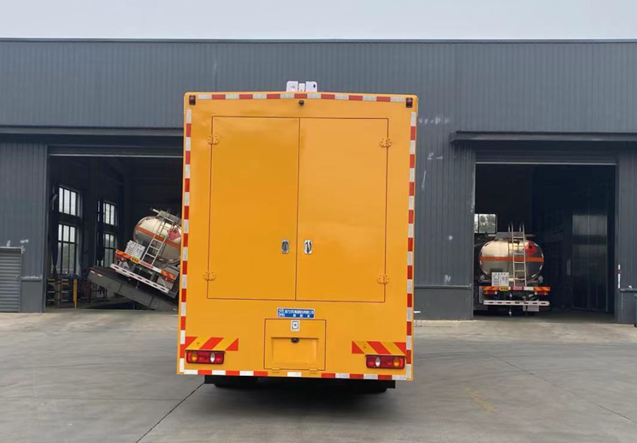 東風天錦3000-7000方排水救險車 東風天錦3000-7000方排水救險車