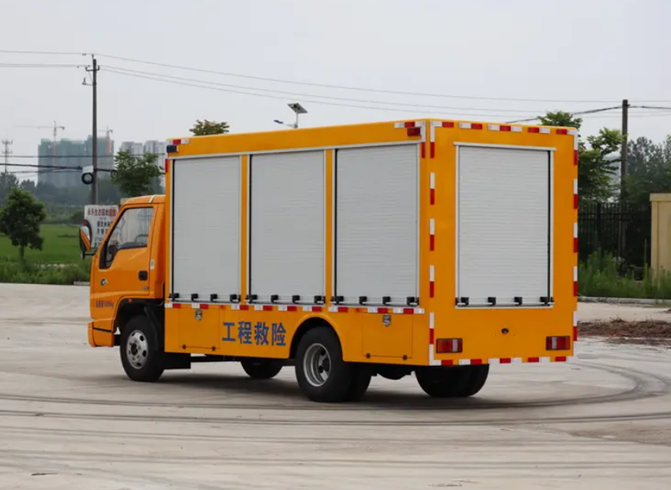 江鈴2000方雙排救險車 江鈴2000方雙排救險車