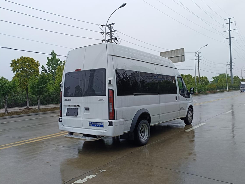 福順長軸高頂運(yùn)兵車-CLW5040XYB6QT